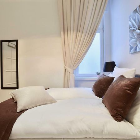 Luxury Apartment By Hi5 - Havas Street Budapest Exteriör bild