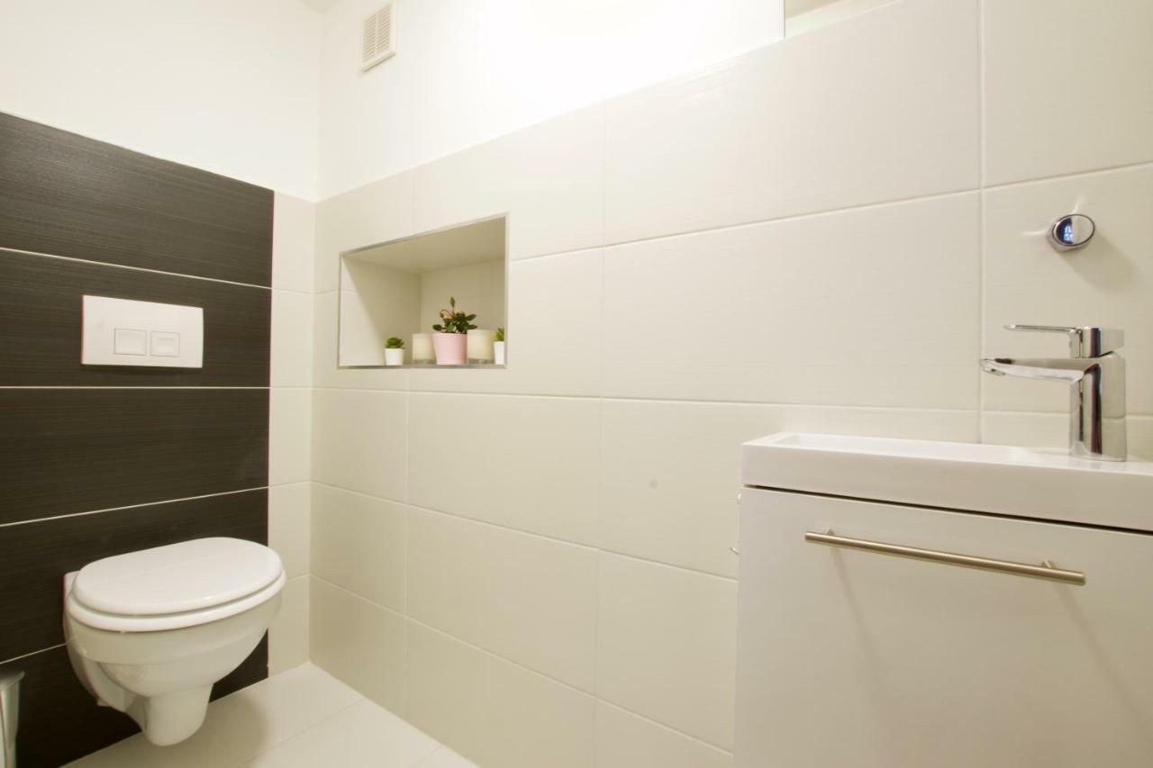 Luxury Apartment By Hi5 - Havas Street Budapest Exteriör bild