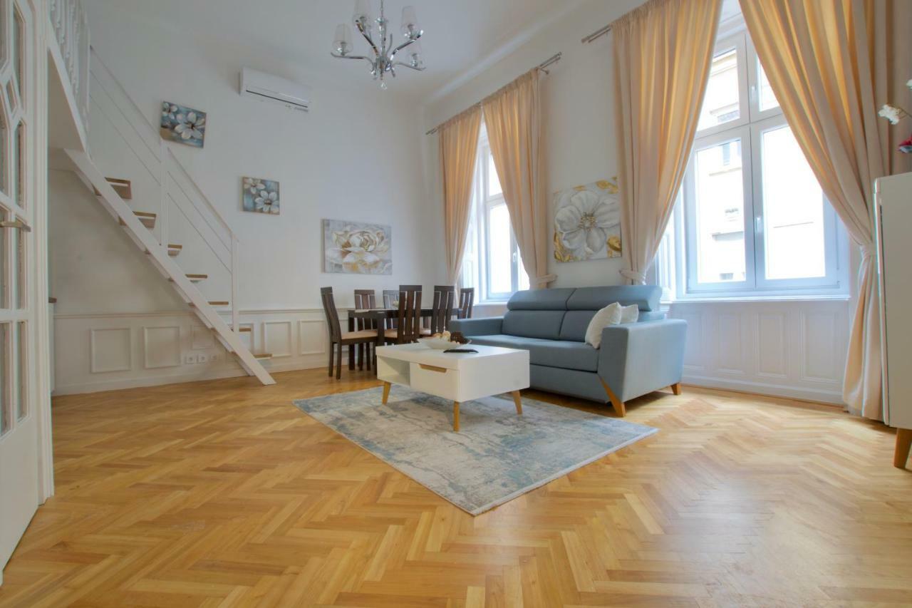 Luxury Apartment By Hi5 - Havas Street Budapest Exteriör bild