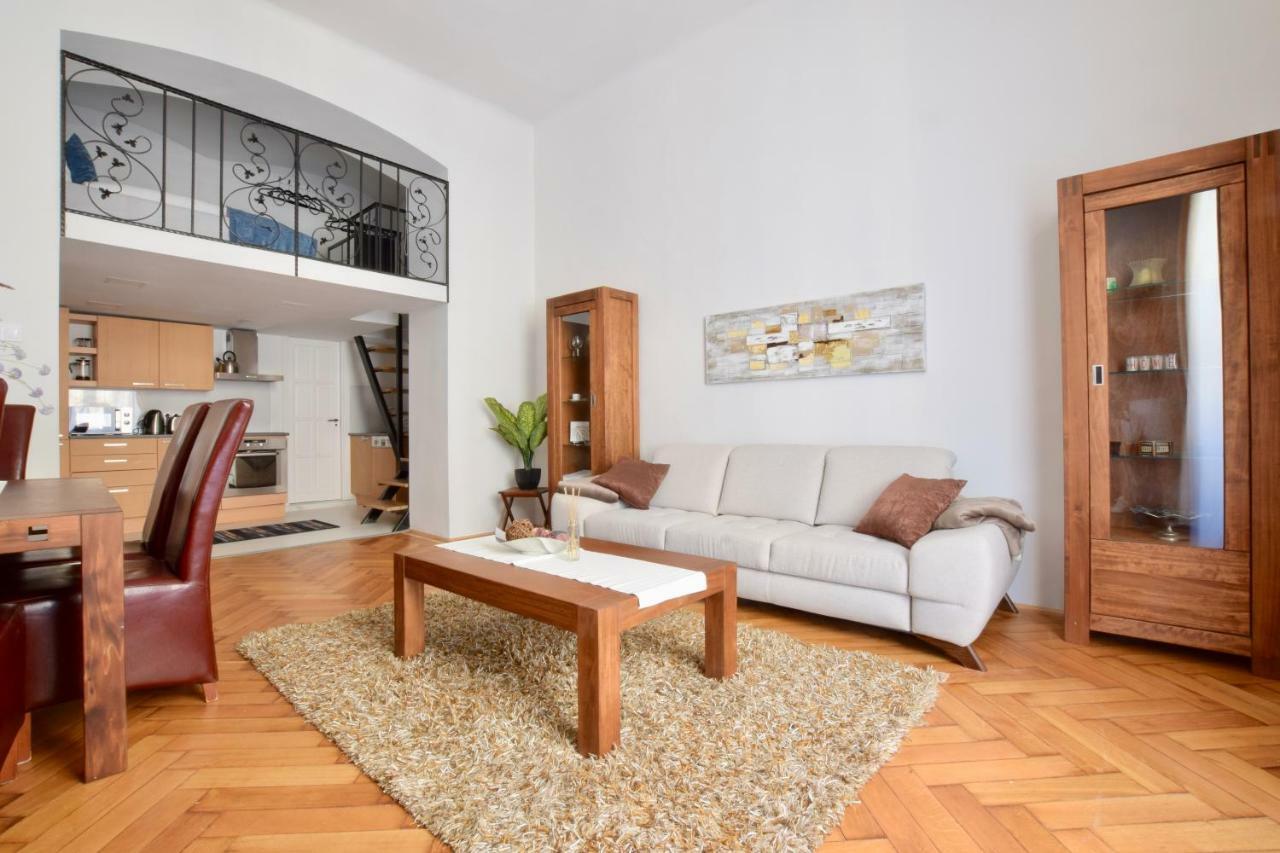 Luxury Apartment By Hi5 - Havas Street Budapest Exteriör bild